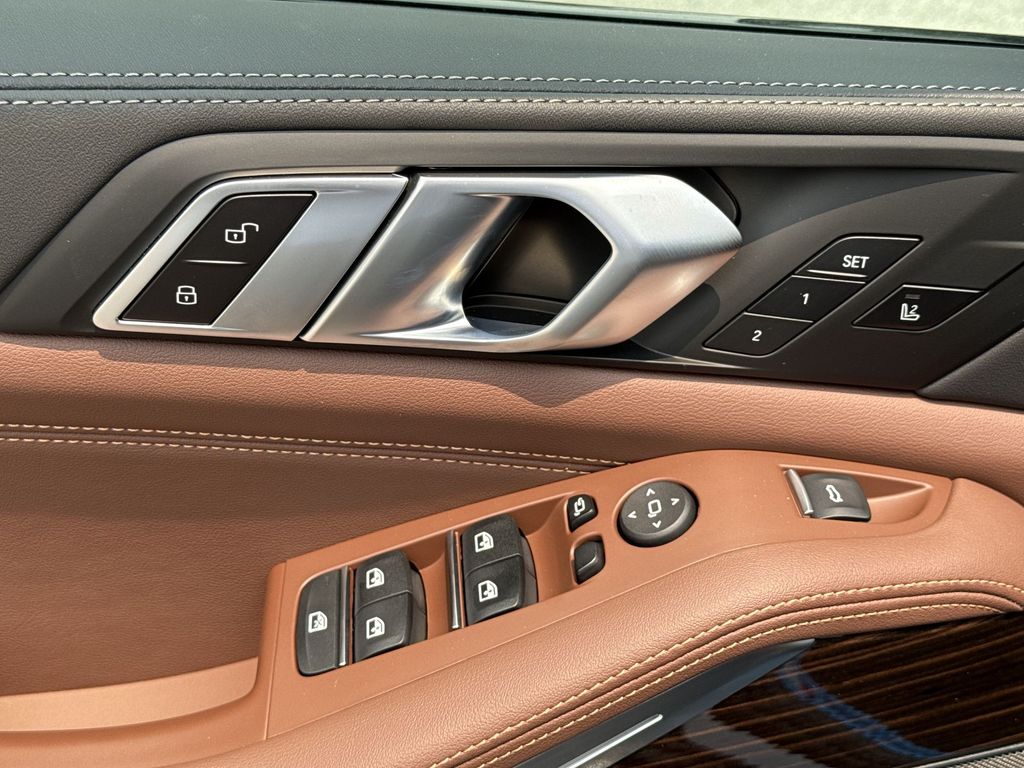 Thumbnail: 2026 BMW X5 - 13