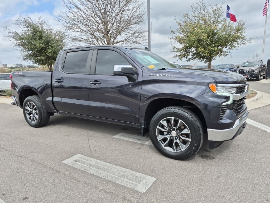2023 Chevrolet Silverado 1500 LT Crew Cab 4WD