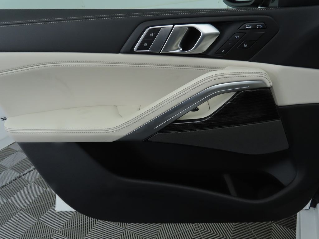 Thumbnail: 2026 BMW X6 - 25