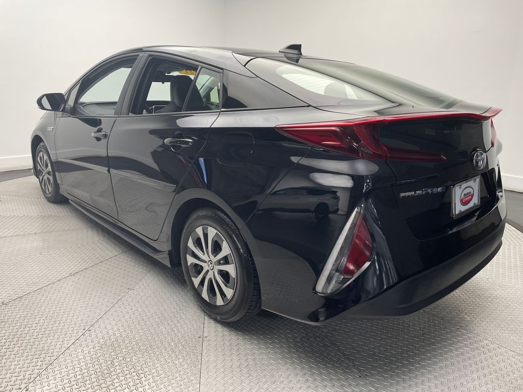 2022 Toyota Prius Prime XLE 7