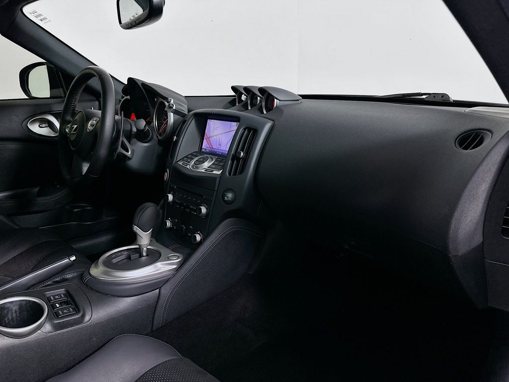 Thumbnail: 2019 Nissan Z - 27