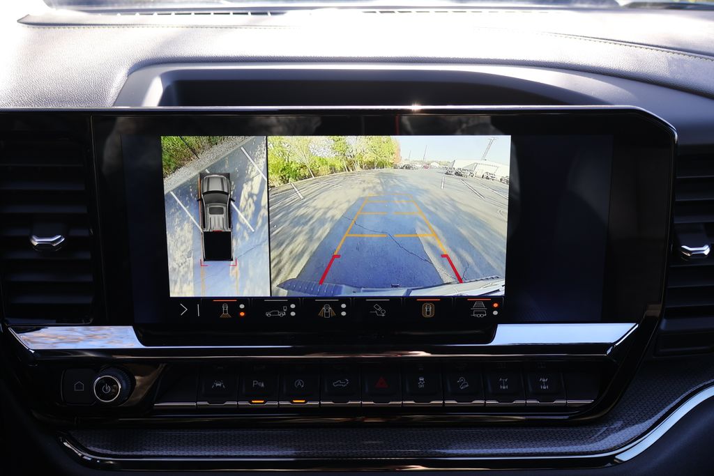 Thumbnail: 2024 Chevrolet Silverado 1500 - 18