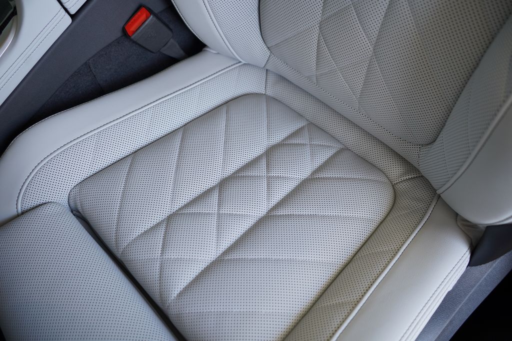 Thumbnail: 2026 BMW X5 - 11