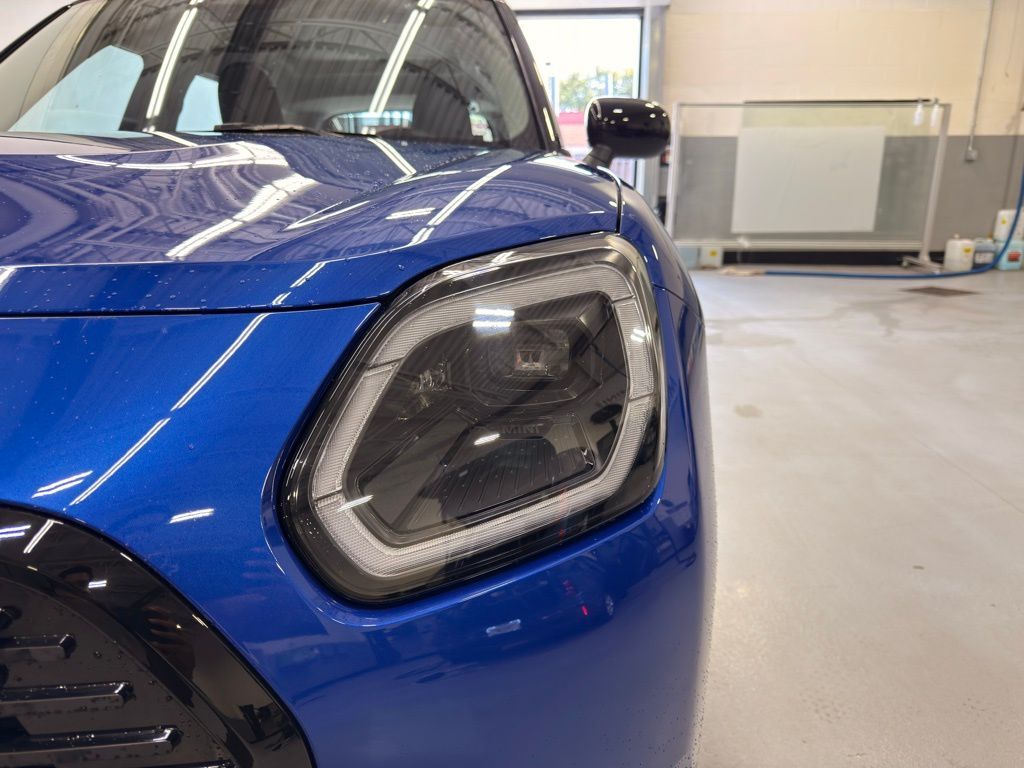 Thumbnail: 2025 MINI Cooper Countryman - 9