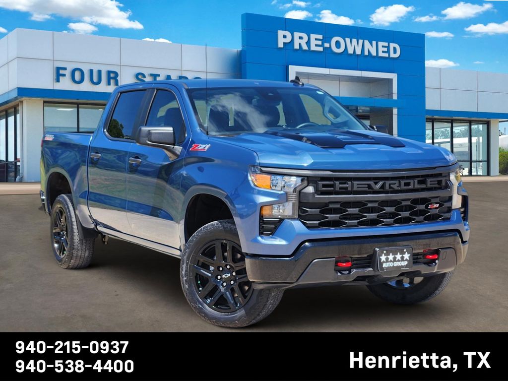 Lakeshore Blue Metallic 2024 Chevrolet Silverado 1500 Custom Trail Boss Crew Cab 4WD Pickup Truck Four-Wheel Drive 8-Speed Automatic
