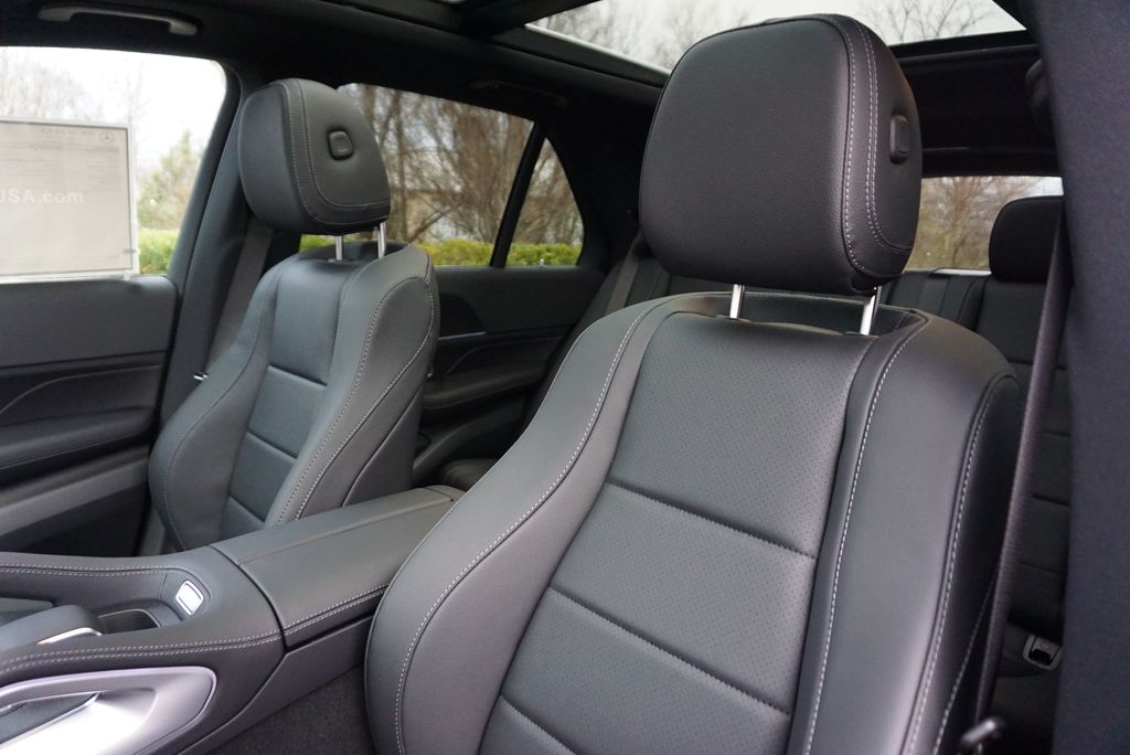 Thumbnail: 2026 Mercedes-Benz GLE - 11