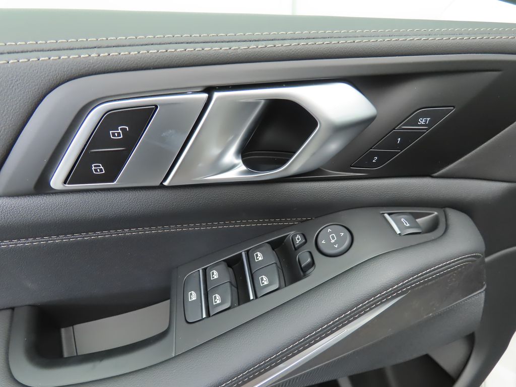 Thumbnail: 2025 BMW X5 - 23