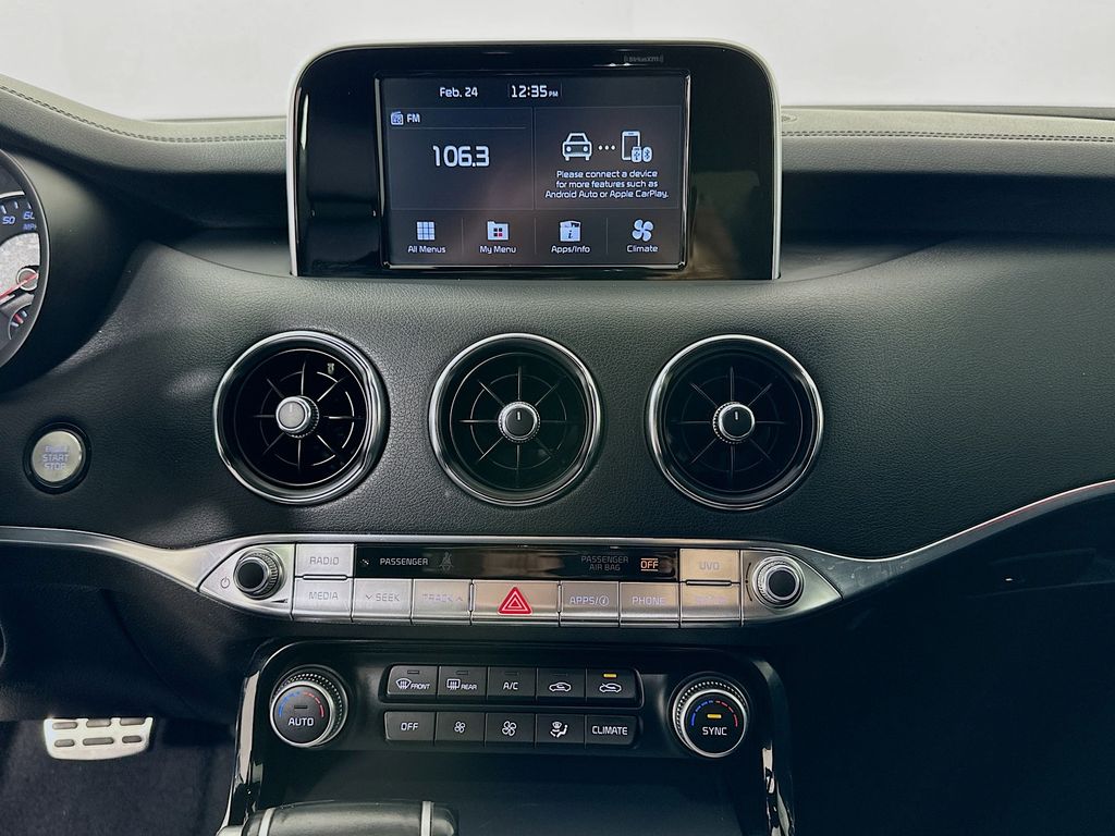 Thumbnail: 2021 Kia Stinger - 14