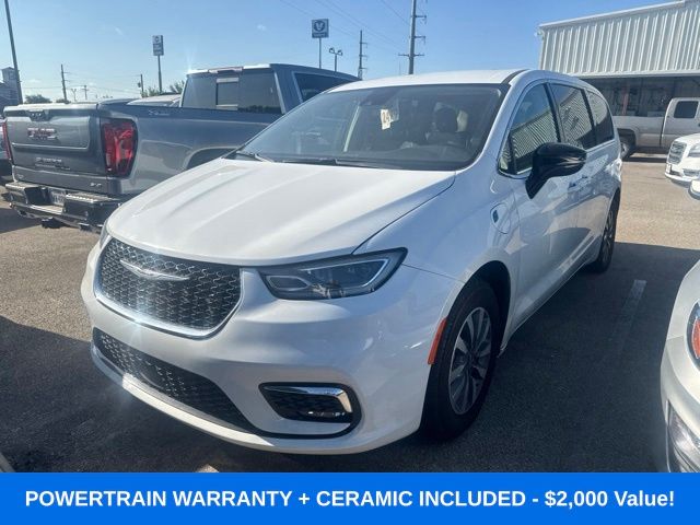 2024 Chrysler Pacifica Hybrid Select FWD