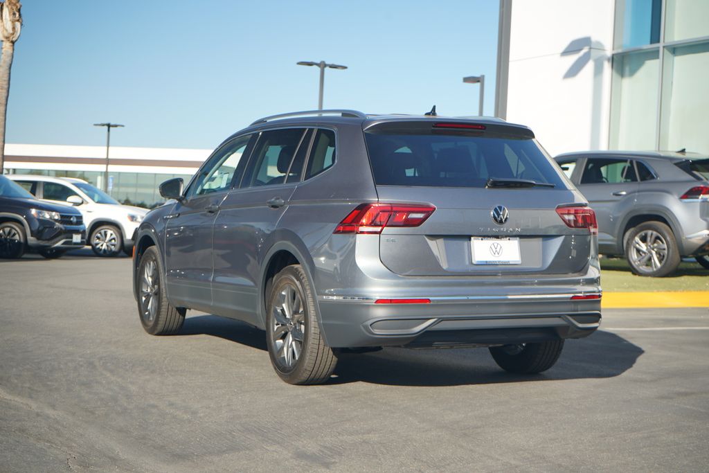 2024 Volkswagen Tiguan 2.0T SE 3