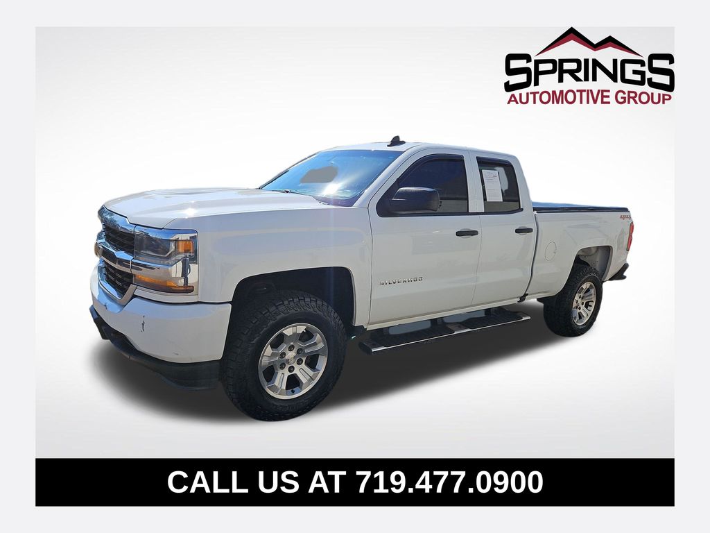 Summit White 2018 Chevrolet Silverado 1500 Pickup Truck Four-Wheel Drive 6-Speed Automatic Overdrive