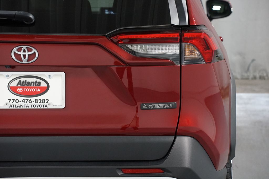 Thumbnail: 2019 Toyota RAV4 - 10