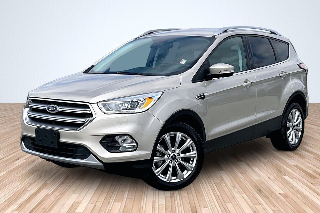 White Gold Metallic 2017 Ford Escape Titanium FWD SUV / Crossover Front-Wheel Drive 6-Speed Automatic