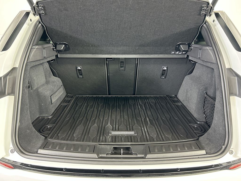 Thumbnail: 2025 Land Rover Range Rover Evoque - 27