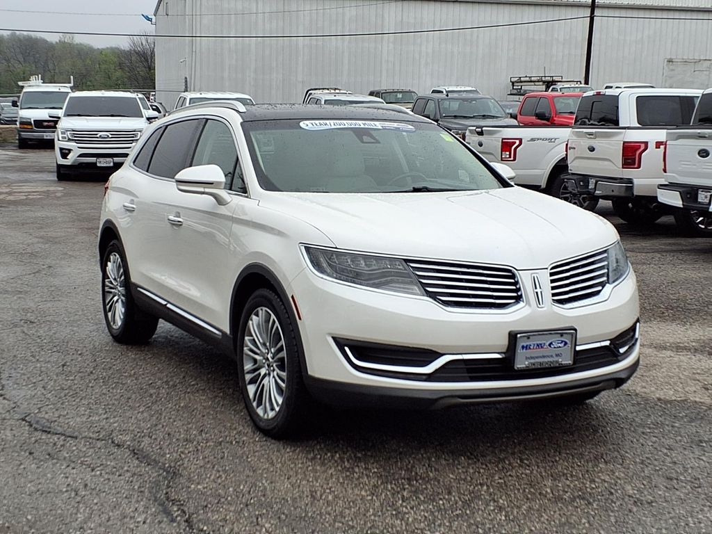 White Platinum Tri-Coat 2018 Lincoln MKX Reserve AWD SUV / Crossover All-Wheel Drive 6-Speed Automatic