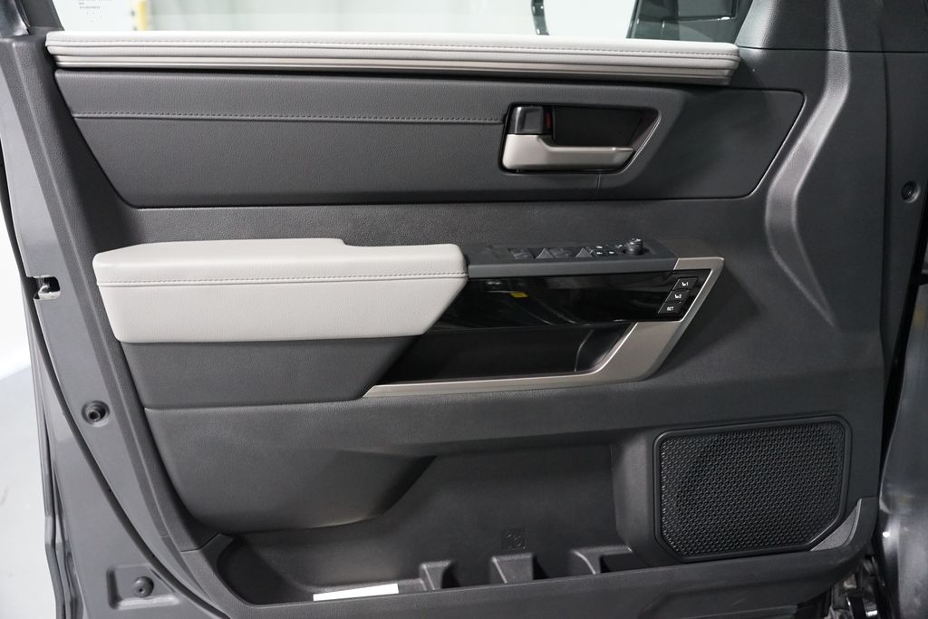 Thumbnail: 2026 Toyota Tundra - 31