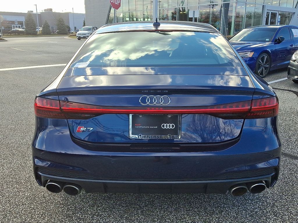 Thumbnail: 2020 Audi S7 - 5