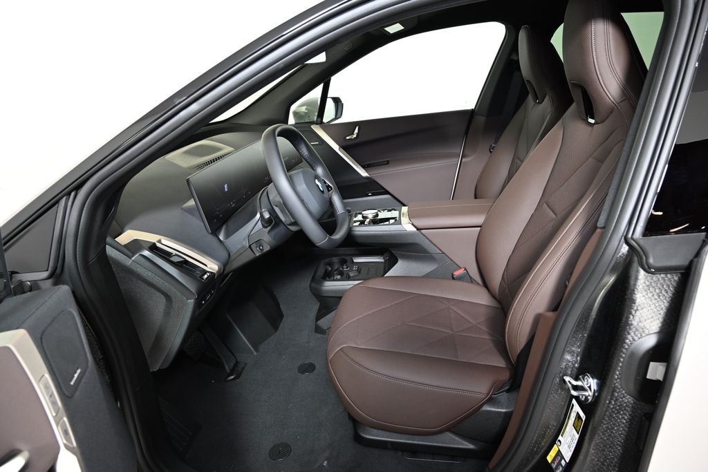 Thumbnail: 2026 BMW iX - 14