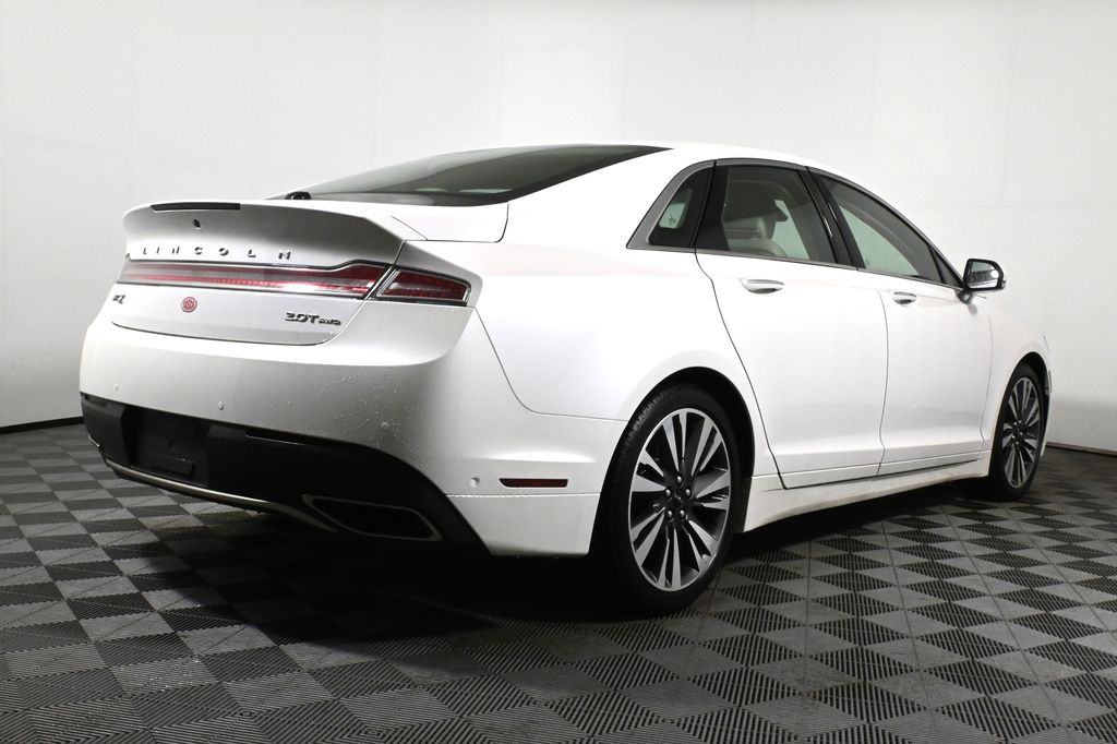 2020 Lincoln MKZ Reserve 8