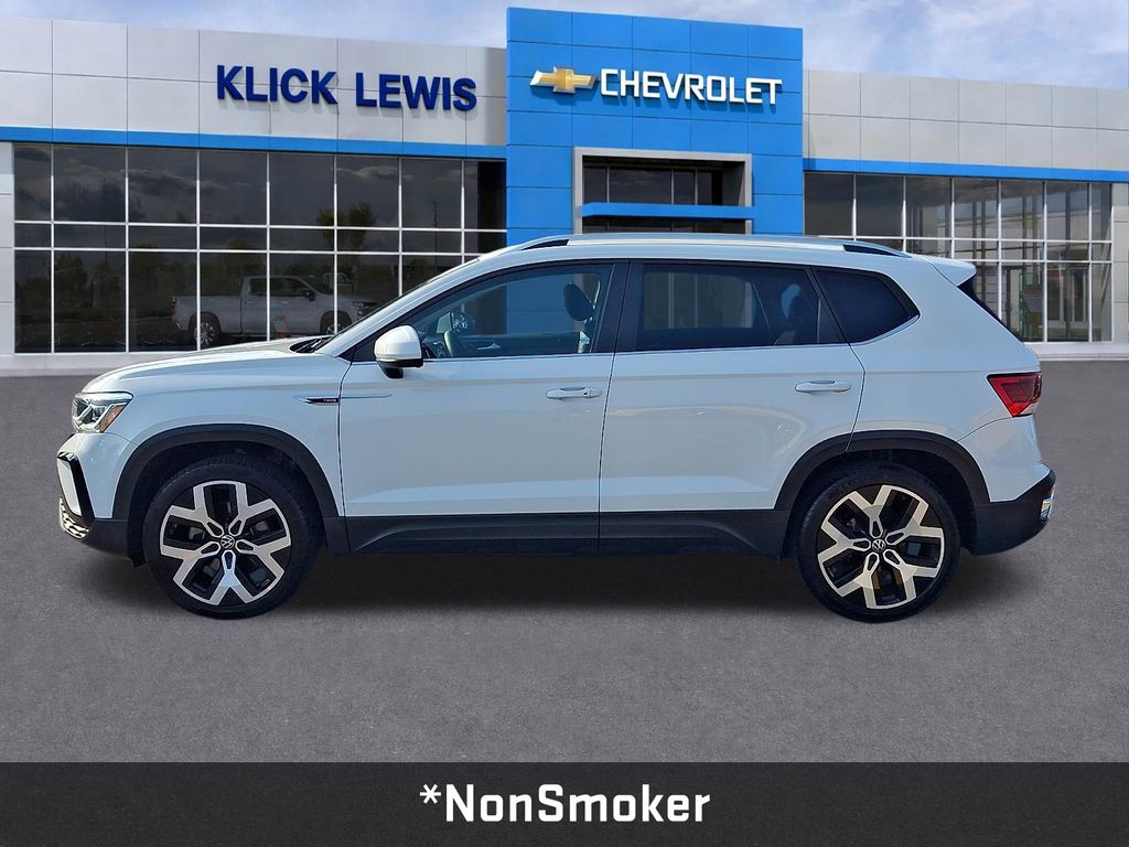 2022 Volkswagen Taos 1.5T SEL White at Auto Express Mitsubishi