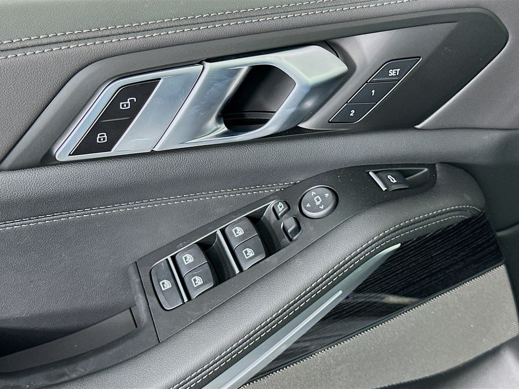 Thumbnail: 2026 BMW X5 - 20