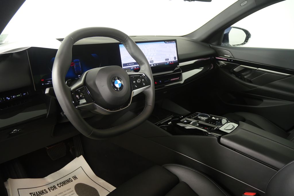 Thumbnail: 2026 BMW 5 Series - 12