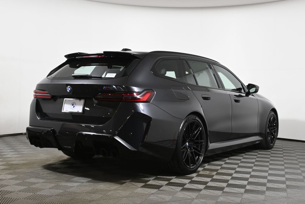 Thumbnail: 2025 BMW M5 - 7