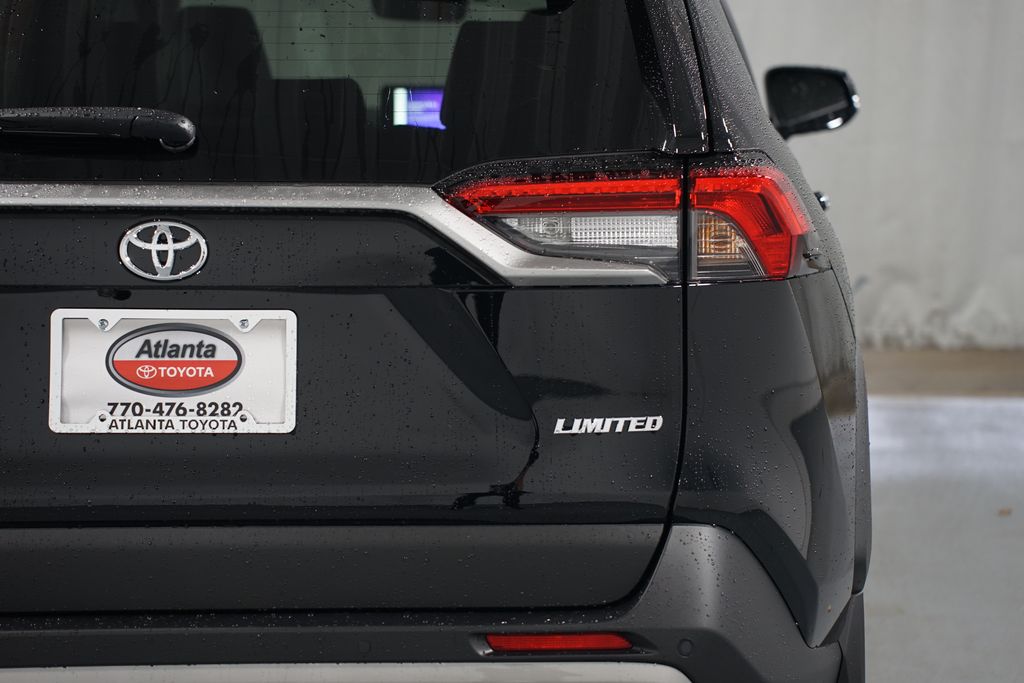 Thumbnail: 2025 Toyota RAV4 - 10