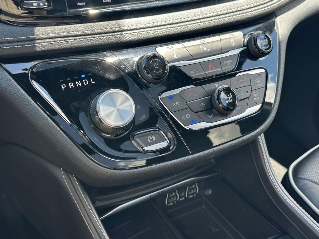 2023 Chrysler Pacifica #29