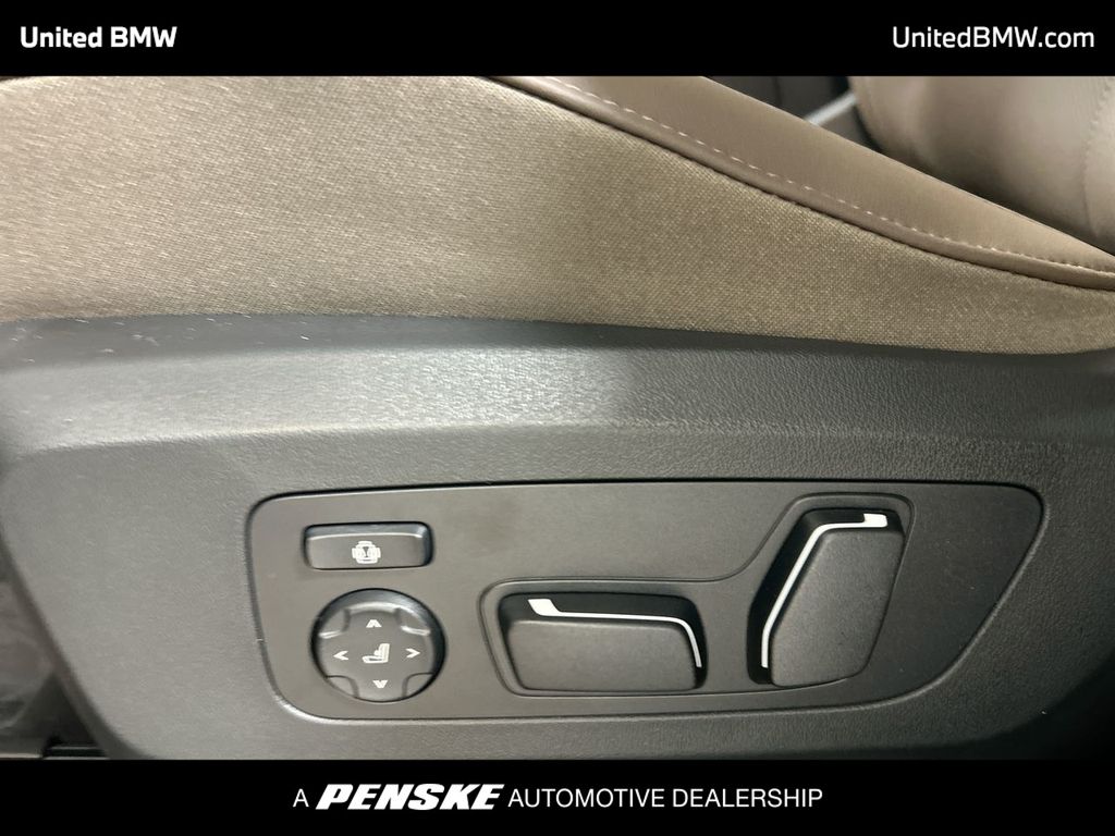 2025 BMW X3 3.0i 12