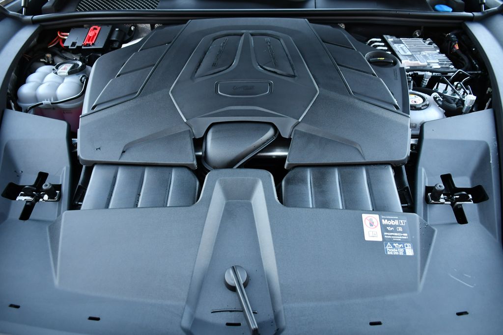 Thumbnail: 2026 Porsche Cayenne - 10