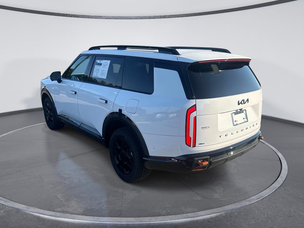 Used 2027 White Kia X-Pro SX-Prestige image 3