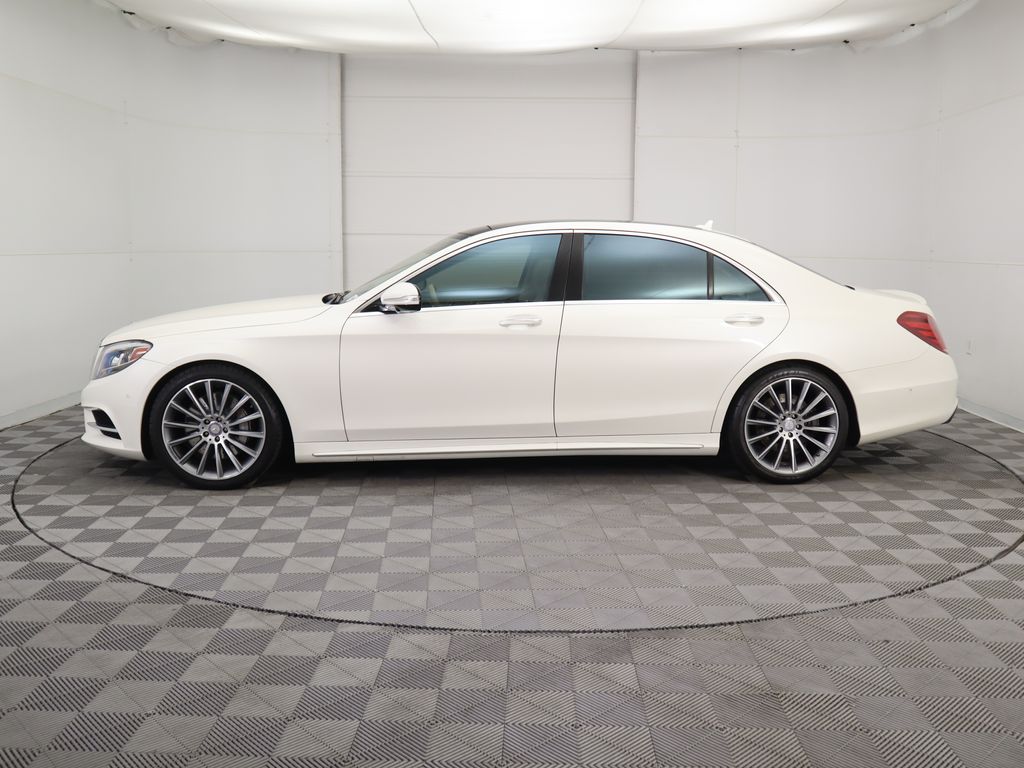 Thumbnail: 2016 Mercedes-Benz S-Class - 8