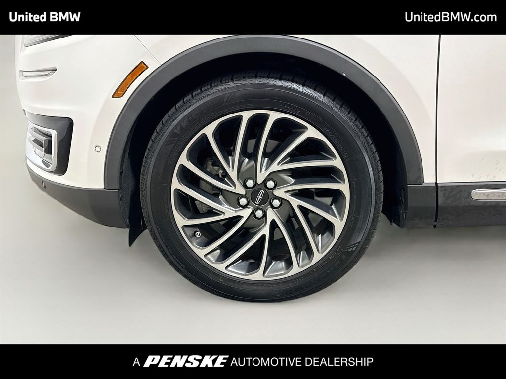 Thumbnail: 2019 Lincoln Nautilus - 9