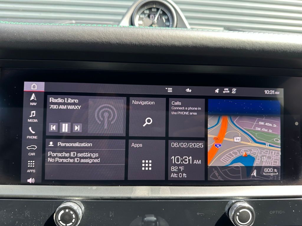 2023 Porsche Macan GTS 25