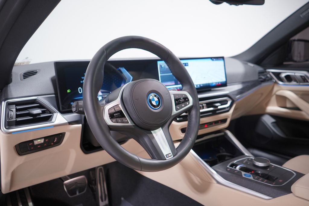 Thumbnail: 2024 BMW i4 - 6