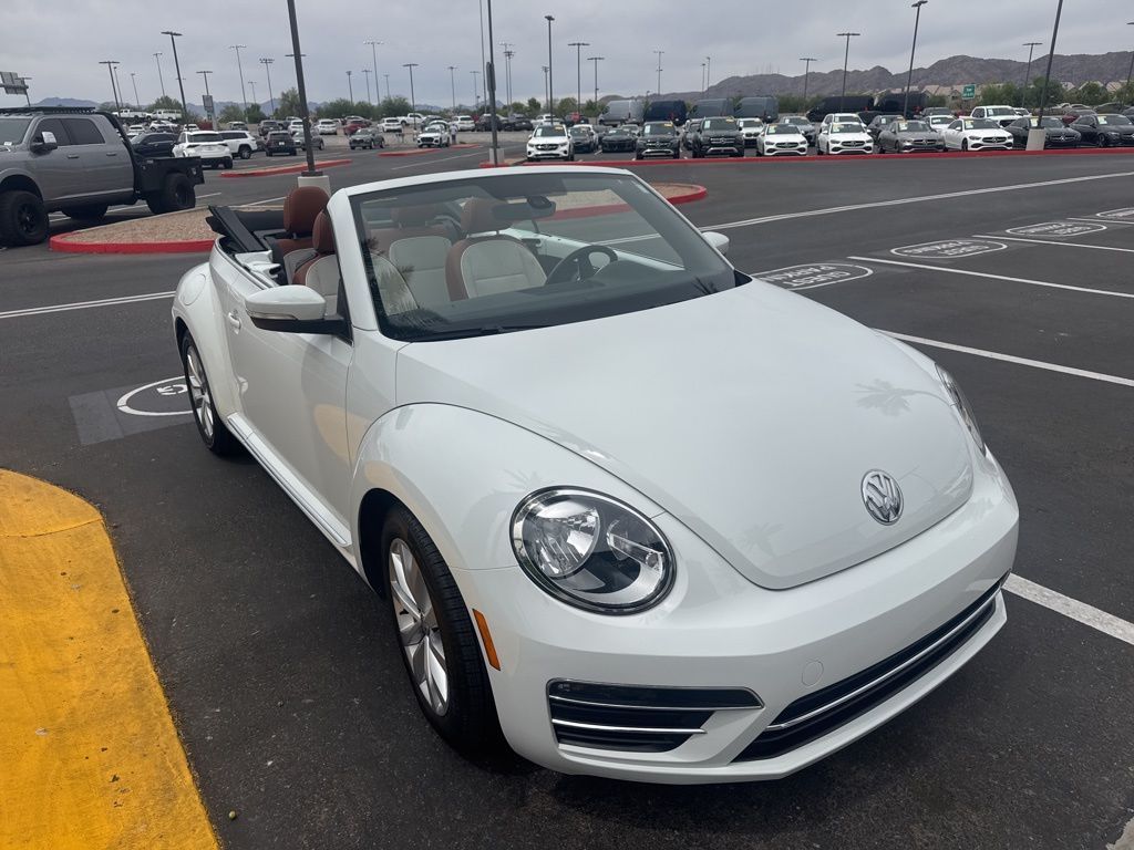 Thumbnail: 2017 Volkswagen Beetle - 3