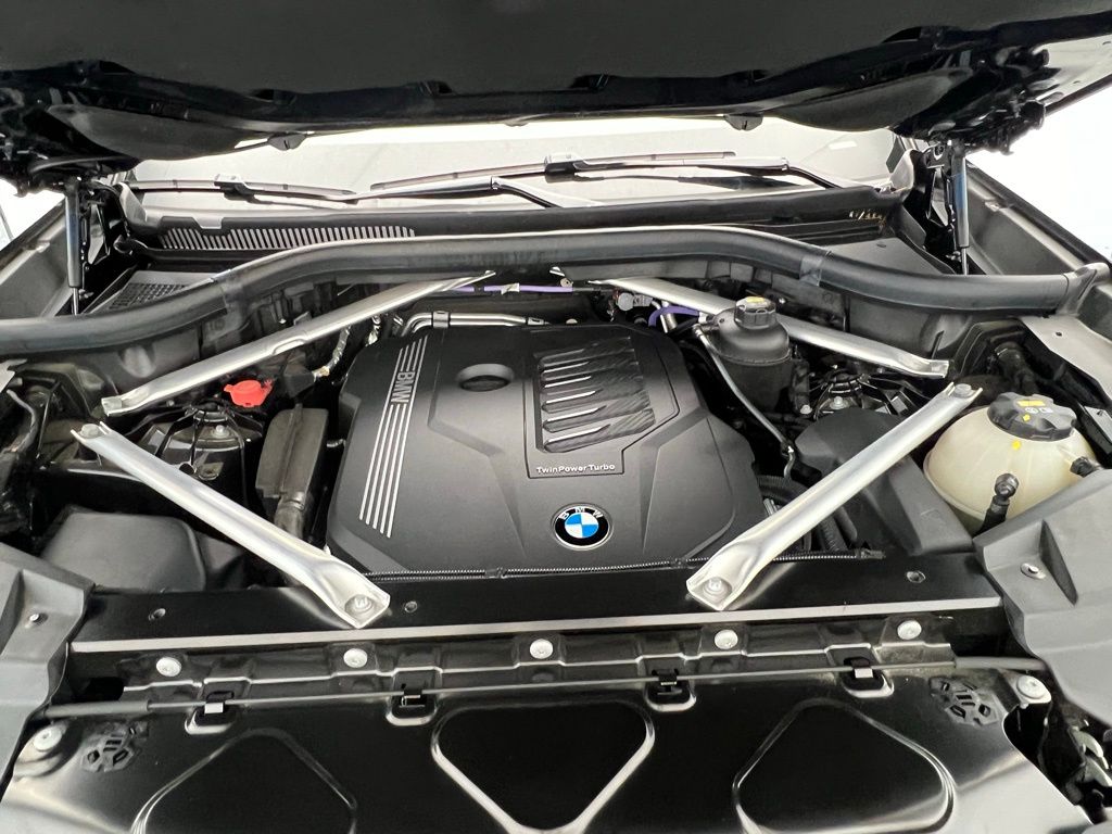Thumbnail: 2023 BMW X6 - 6