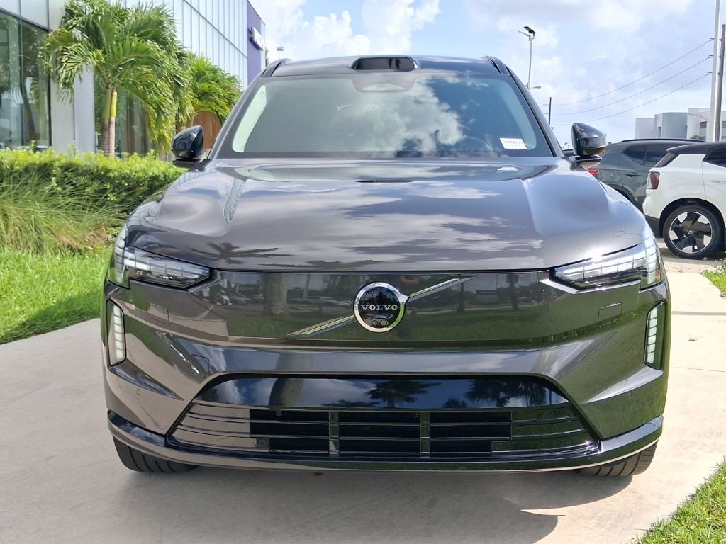 Used 2025 Volvo EX90 Plus with VIN 7JDEV3VKXSG000639 for sale in Miami, FL