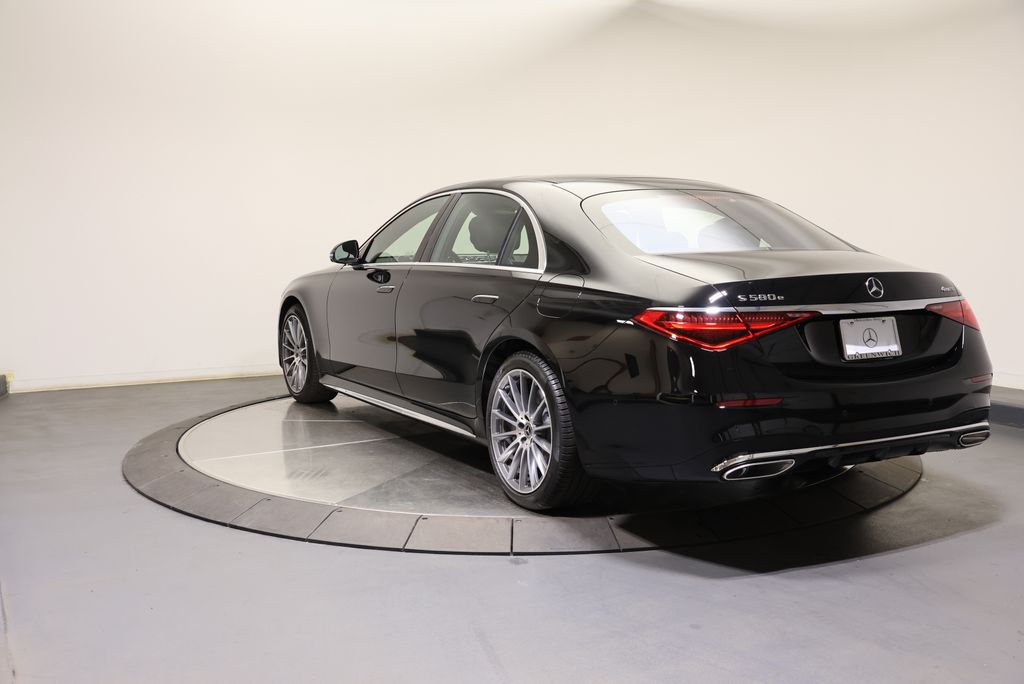 Thumbnail: 2026 Mercedes-Benz S-Class - 5