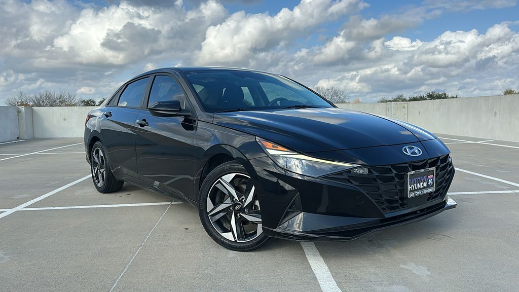 2023 Hyundai Elantra SEL Black at Baytown Hyundai