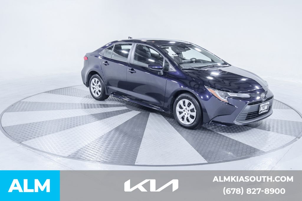 2023 Toyota Corolla LE photo 13