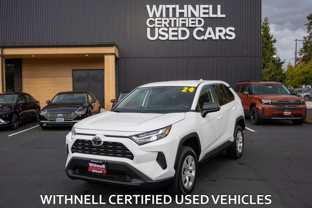 2024 Toyota RAV4 LE AWD