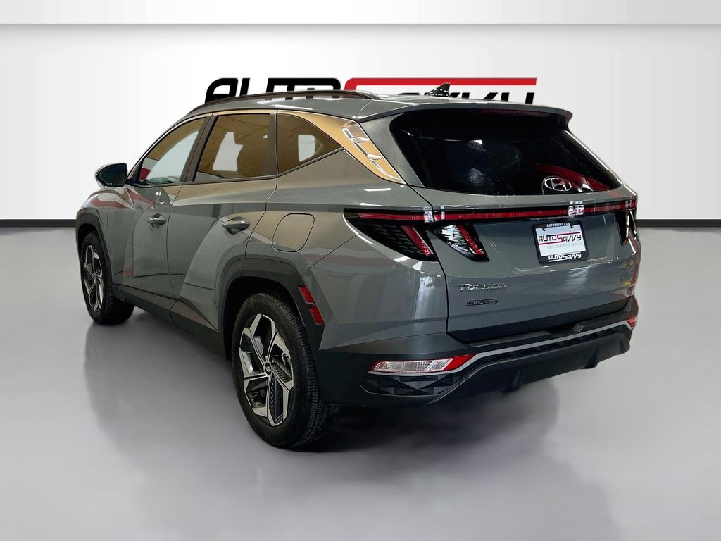 Used 2024 Hampton Gray Hyundai SEL image 5