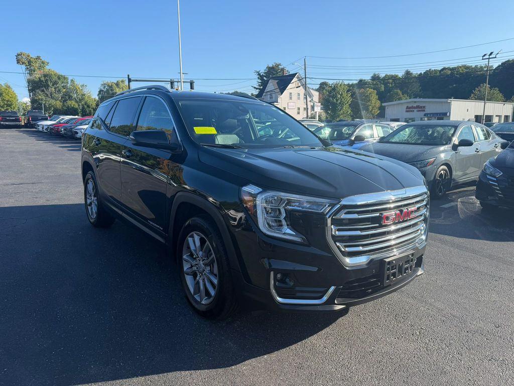 Used 2024 GMC Terrain SUV