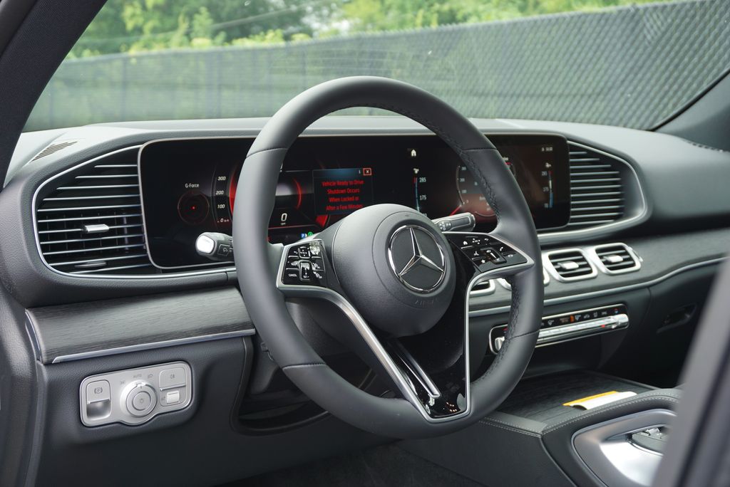 Thumbnail: 2026 Mercedes-Benz GLE - 25