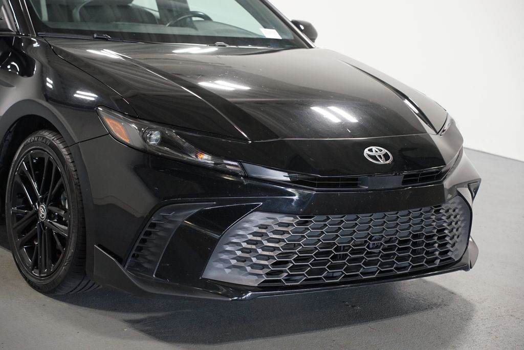 Thumbnail: 2025 Toyota Camry - 4