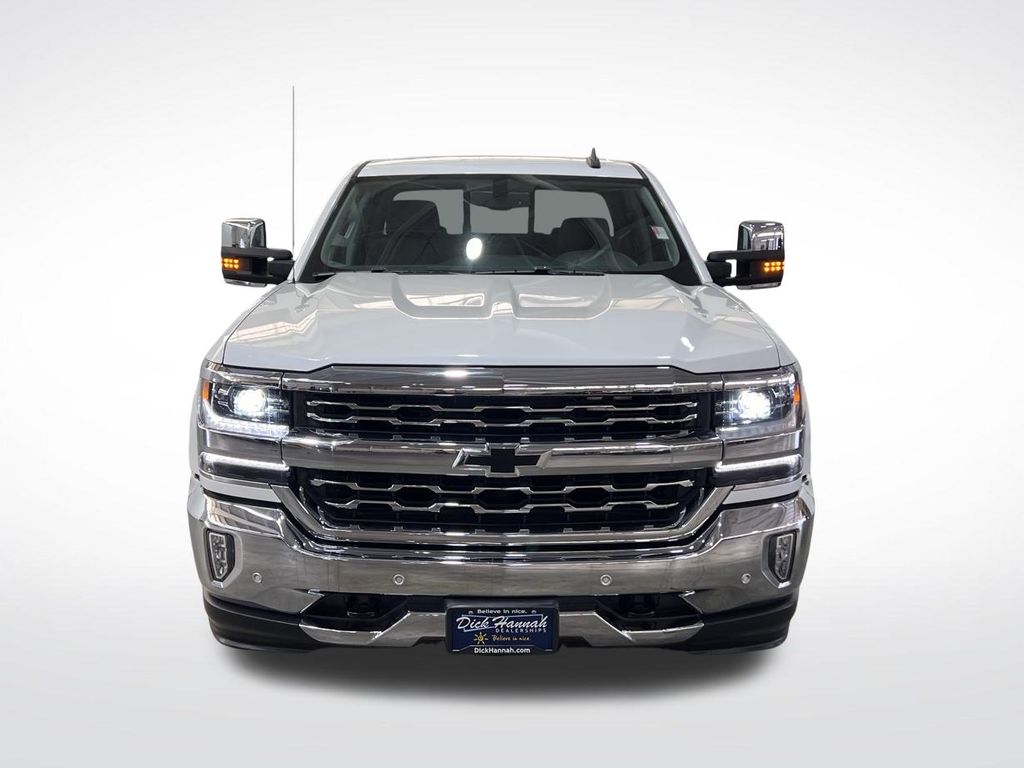 Used 2018 Chevrolet Silverado 1500 LTZ with VIN 3GCUKSEJ0JG232362 for sale in Gladstone, OR