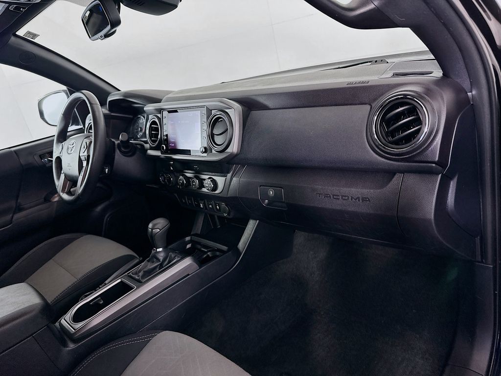 Thumbnail: 2020 Toyota Tacoma - 27