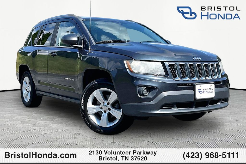 Gray (Maximum Steel Metallic Clearcoat) 2014 Jeep Compass SUV / Crossover Four-Wheel Drive 6-Speed Automatic